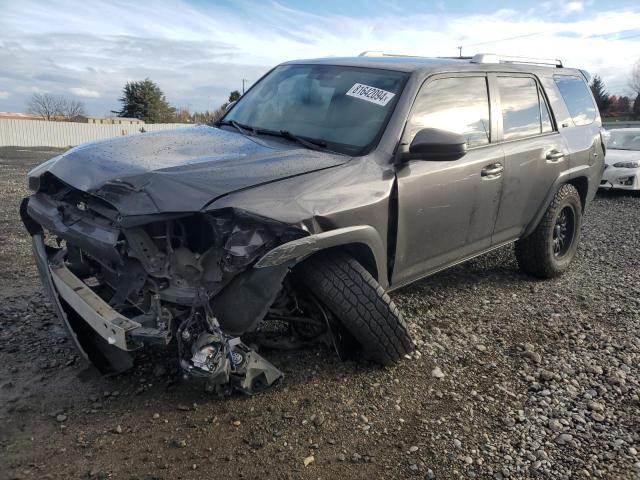 toyota 4runner sr 2018 jtebu5jr2j5583615