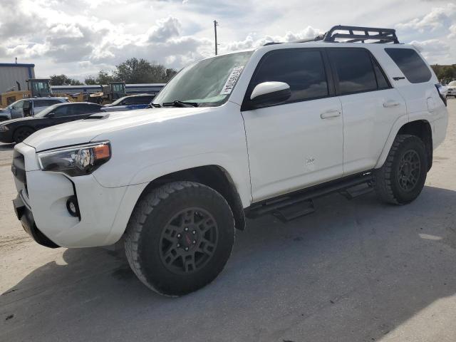 toyota 4runner sr 2019 jtebu5jr7k5661856