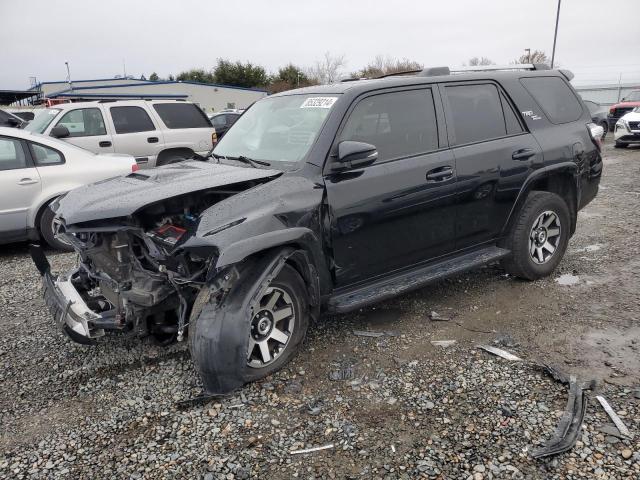 toyota 4runner sr 2018 jtebu5jr8j5569153