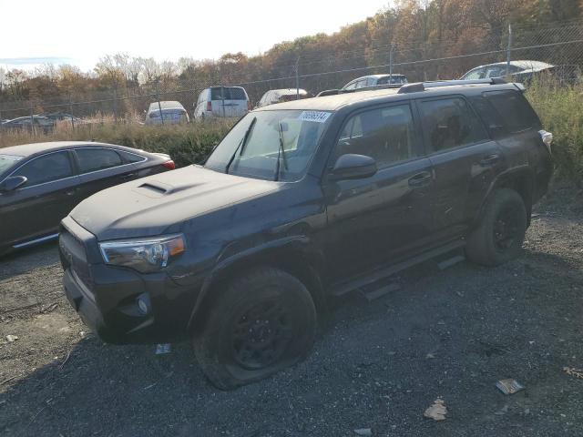 toyota 4runner sr 2018 jtebu5jr9j5516817