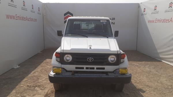 toyota land cruiser pickup 2005 jtflb71jx58008260