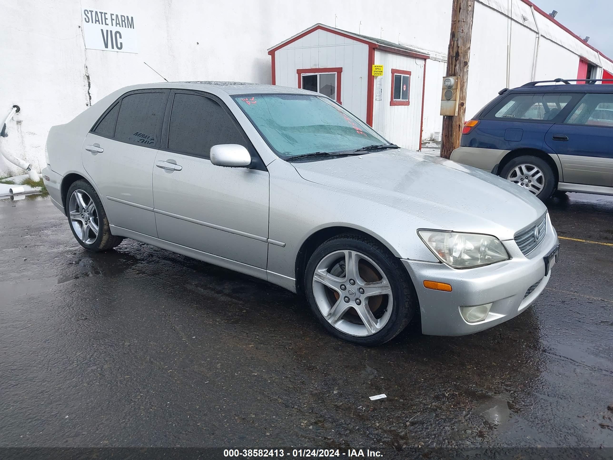 lexus is 2001 jthbd182210009565