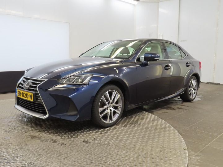 lexus is 2018 jthbh5d2005071503