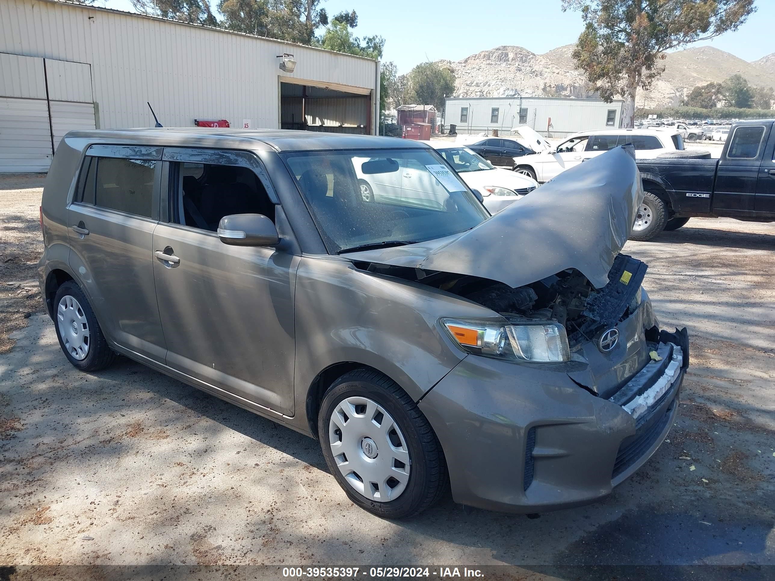 scion xb 2011 jtlze4fe5b1130781