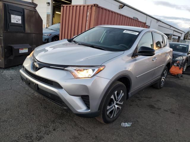 toyota rav4 le 2018 jtmbfrev0jj205619