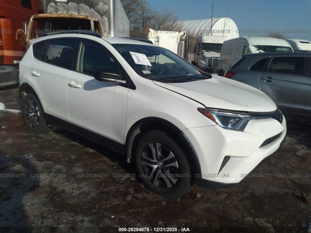 toyota rav4 2018 jtmbfrev1jj745075