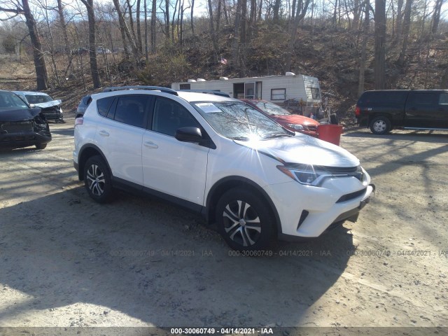 toyota rav4 2017 jtmbfrev7hj156462