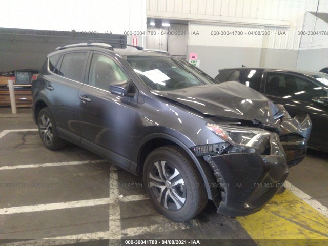 toyota rav4 2017 jtmbfrev8hj142845