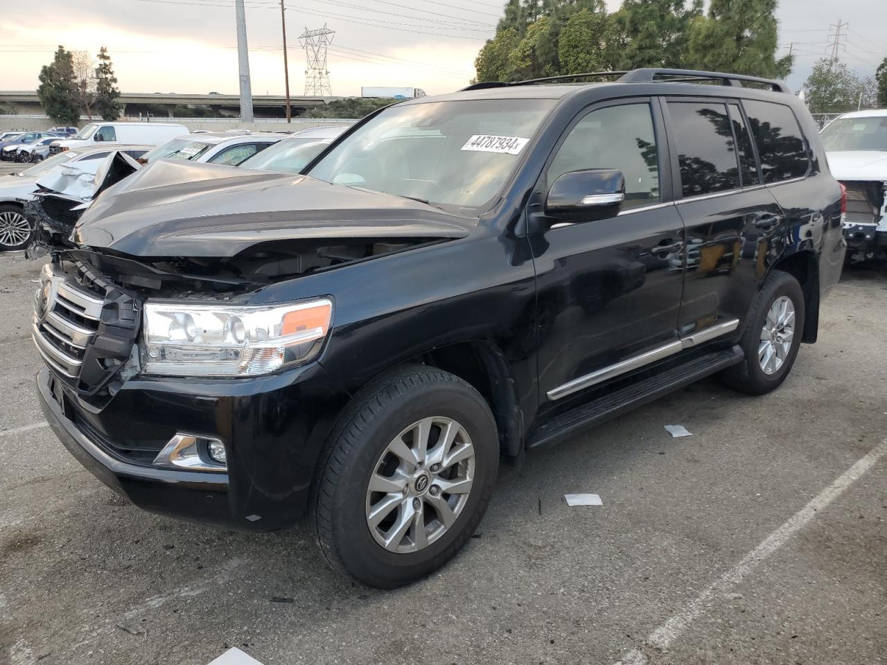 toyota land cruiser 2019 jtmcy7aj9k4078195