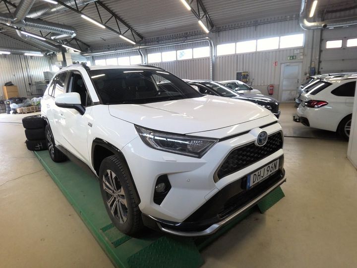 toyota rav4 2022 jtmgbrfv00d071191