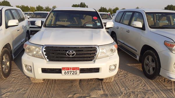 toyota land cruiser gxr v8 2015 jtmhv09j7f4175279