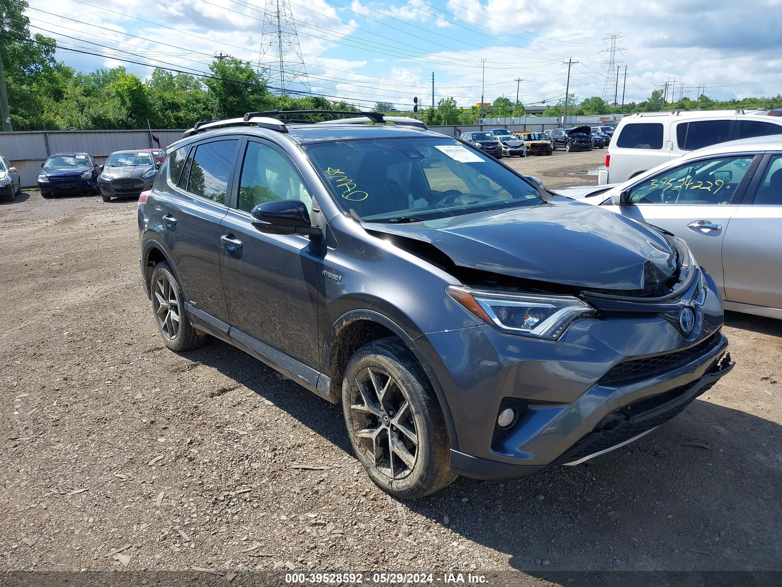 toyota rav 4 2018 jtmjjrev2jd187083