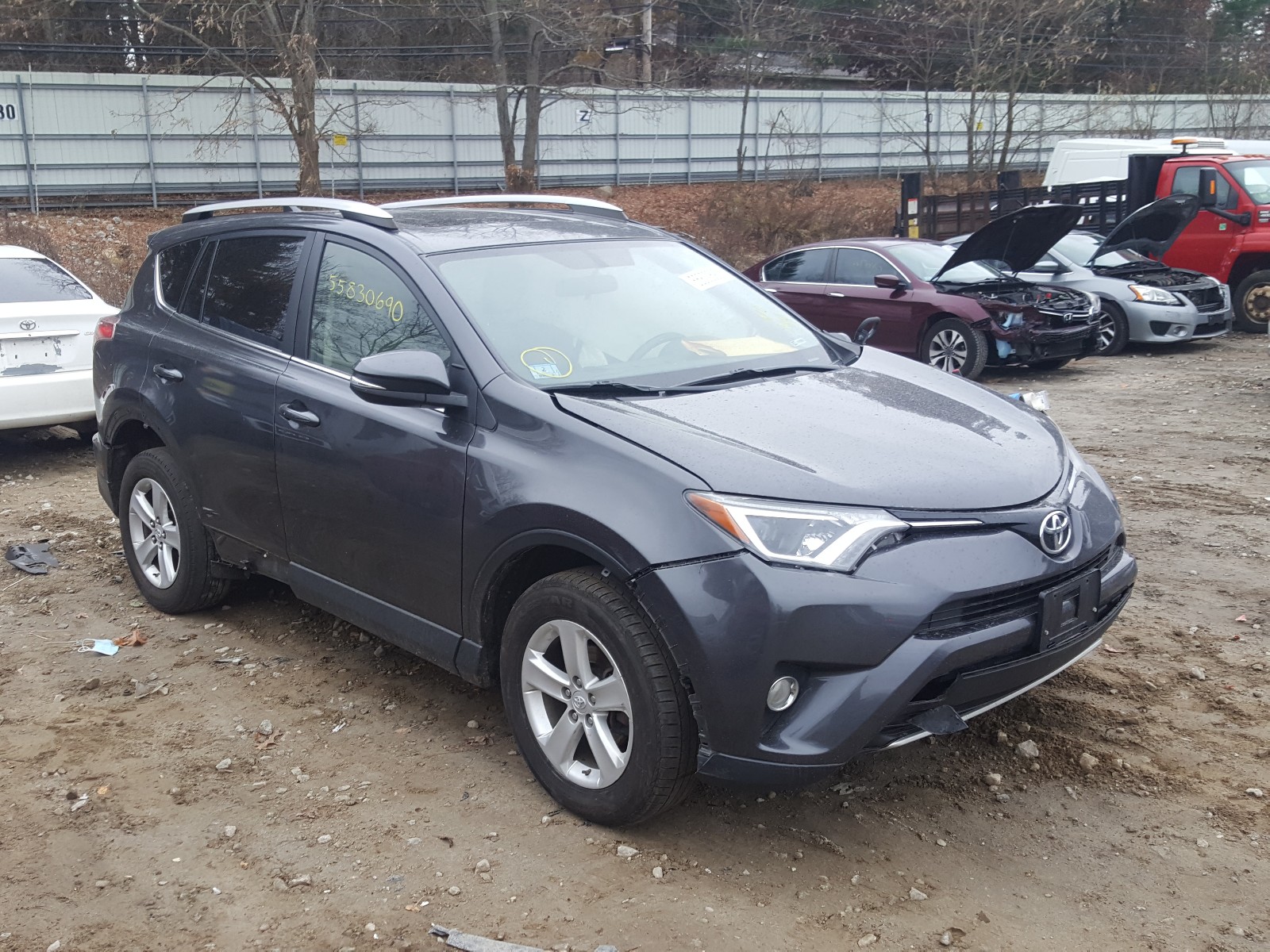 toyota rav4 xle 2016 jtmrfrev1gj077009