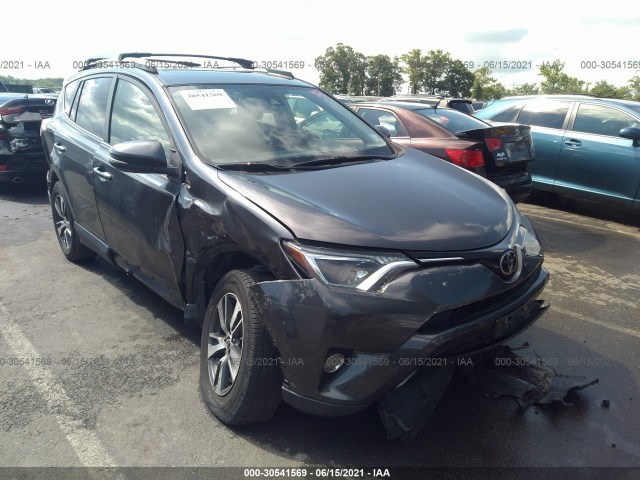 toyota rav4 2017 jtmrfrev1hj126372