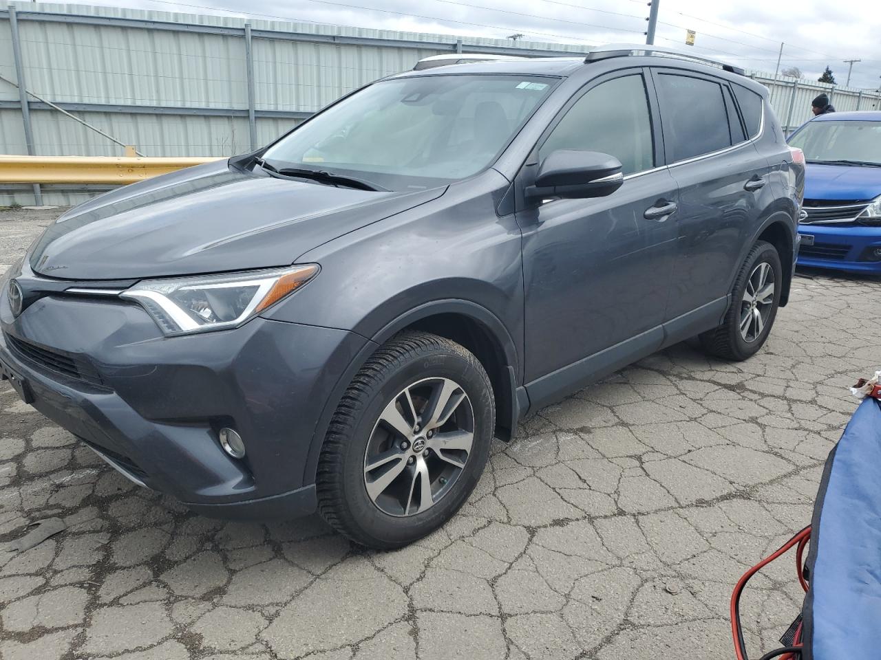 toyota rav 4 2018 jtmrfrev1jj230835