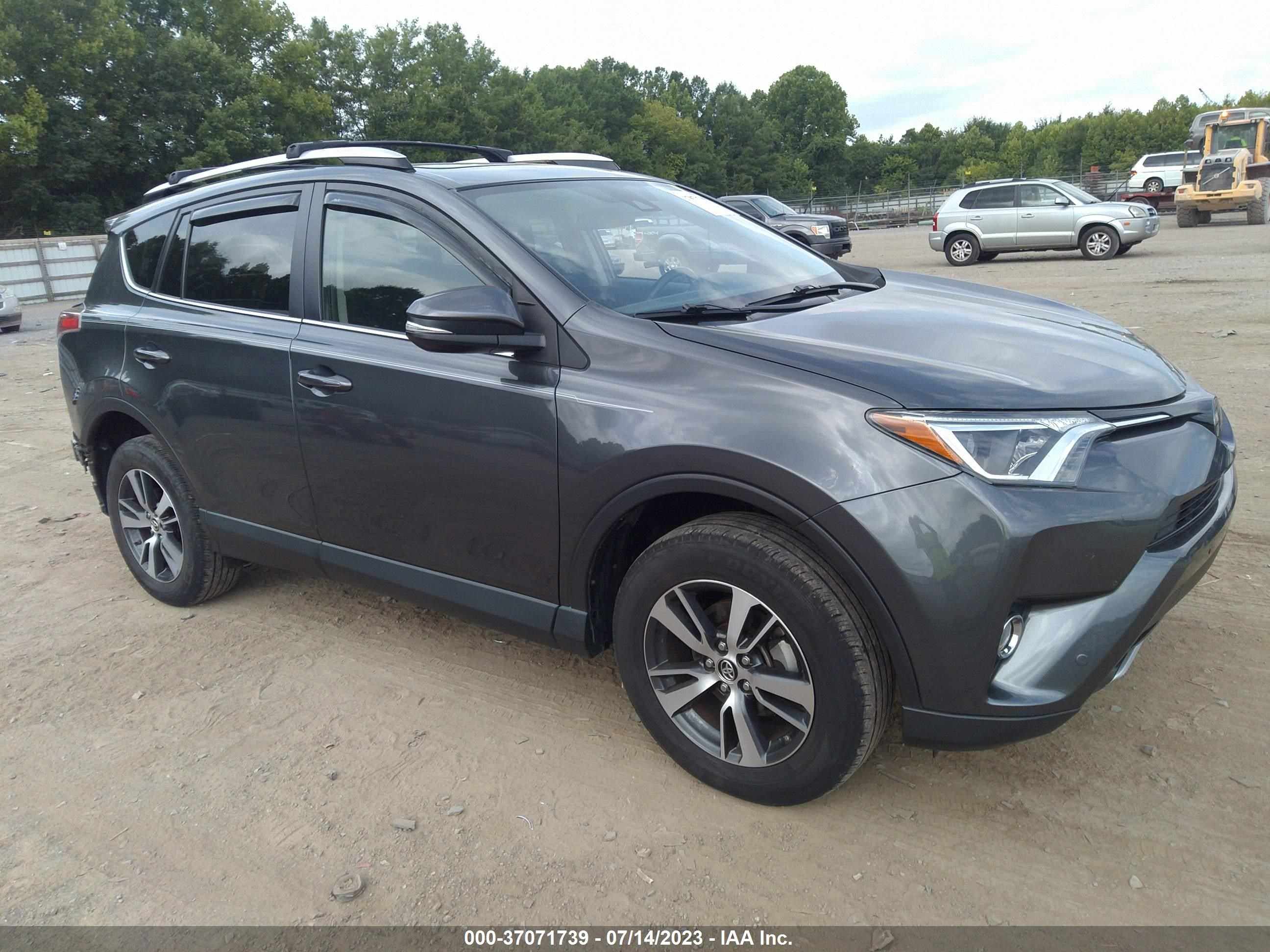 toyota rav 4 2016 jtmrfrev4gd193304