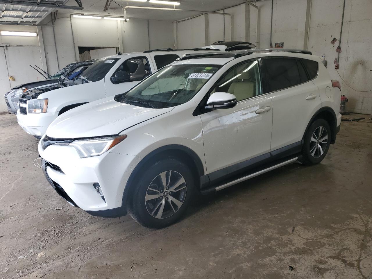 toyota rav 4 2017 jtmrfrev5hj117660