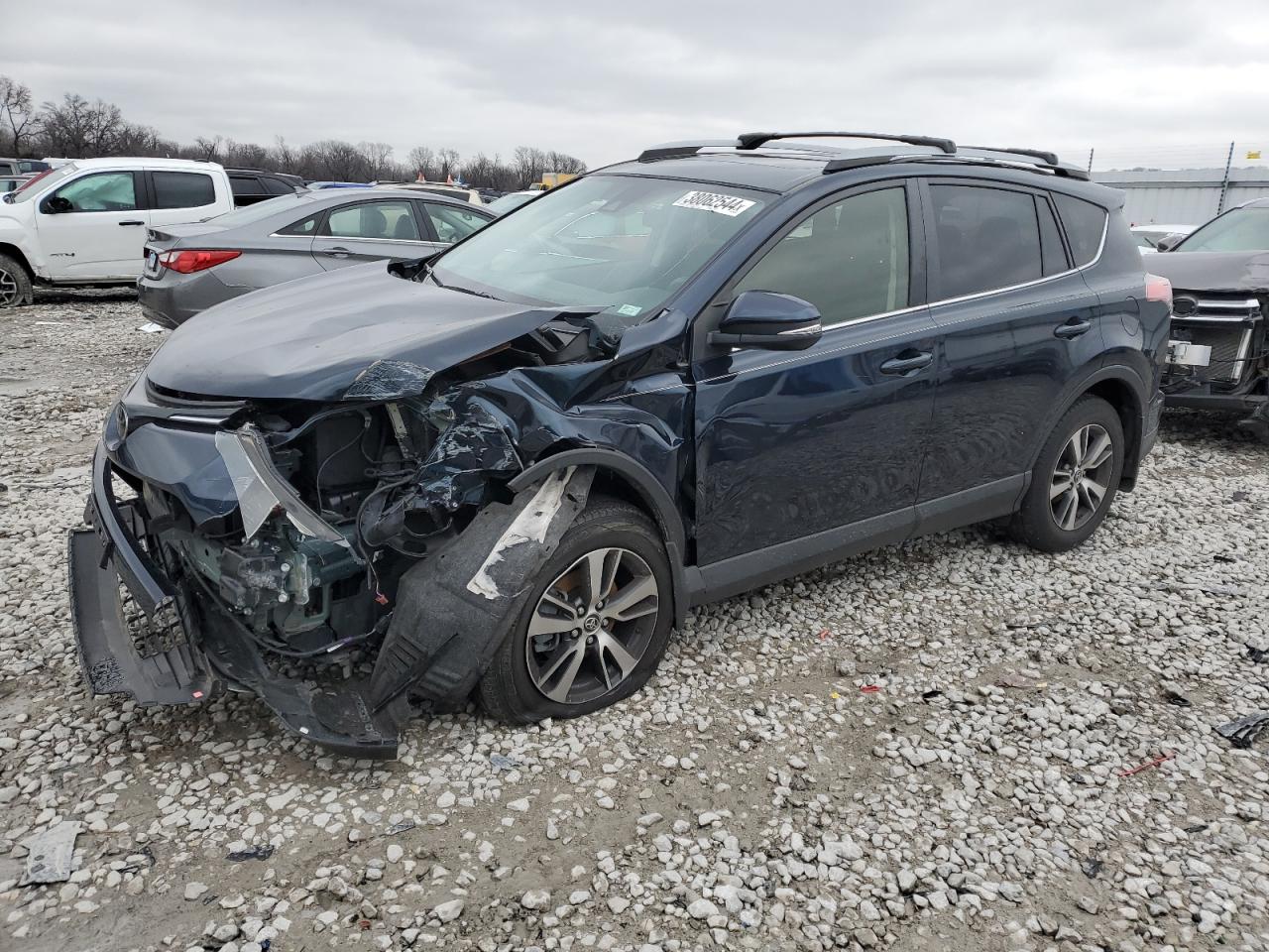 toyota rav 4 2018 jtmrfrev7jj182421