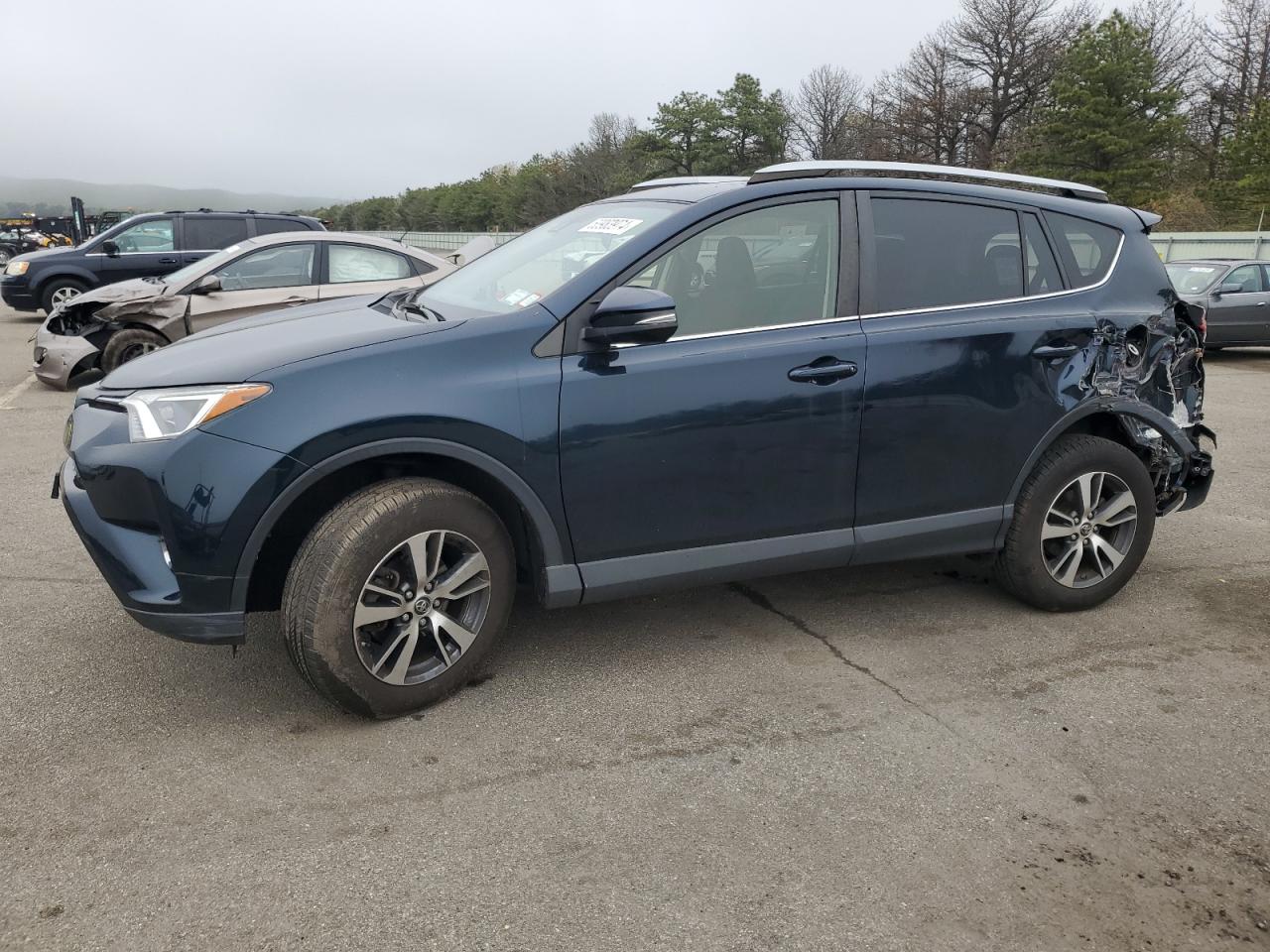 toyota rav 4 2018 jtmrfrev8jj252931