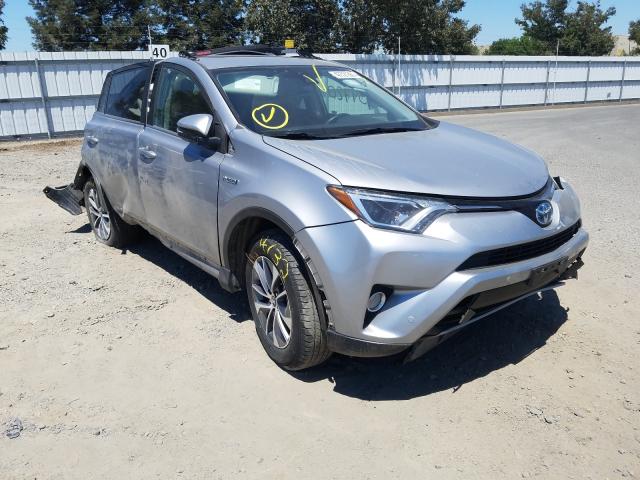 toyota rav4 2017 jtmrjrev1hd136655