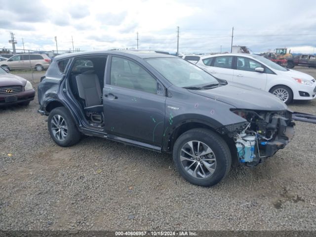 toyota rav4 2017 jtmrjrev6hd150986