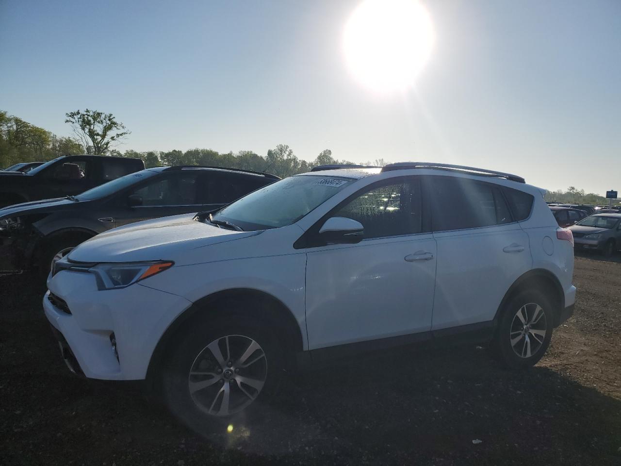 toyota rav 4 2018 jtmwfrev2jj152147