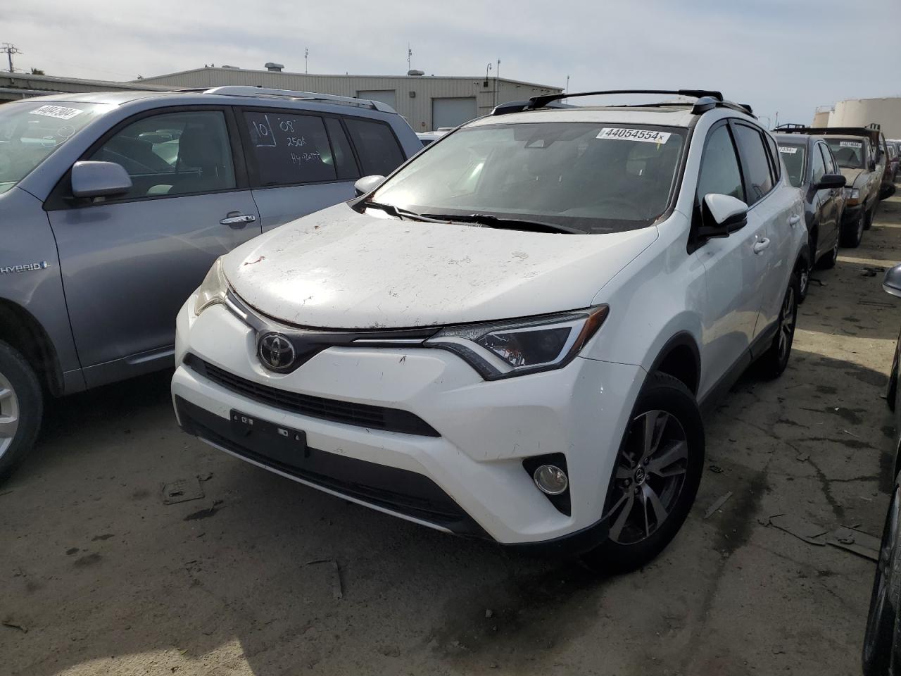 toyota rav 4 2018 jtmwfrev3jj722799