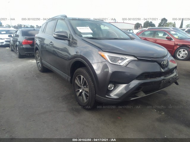 toyota rav4 2017 jtmwfrev7hd103390