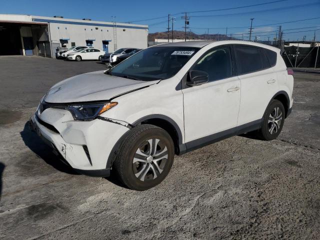 toyota rav4 le 2018 jtmzfrev0jj211984