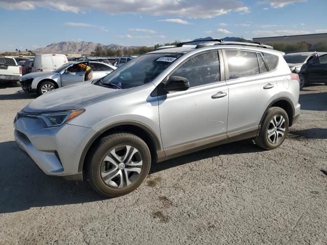 toyota rav4 le 2018 jtmzfrev1jj181605