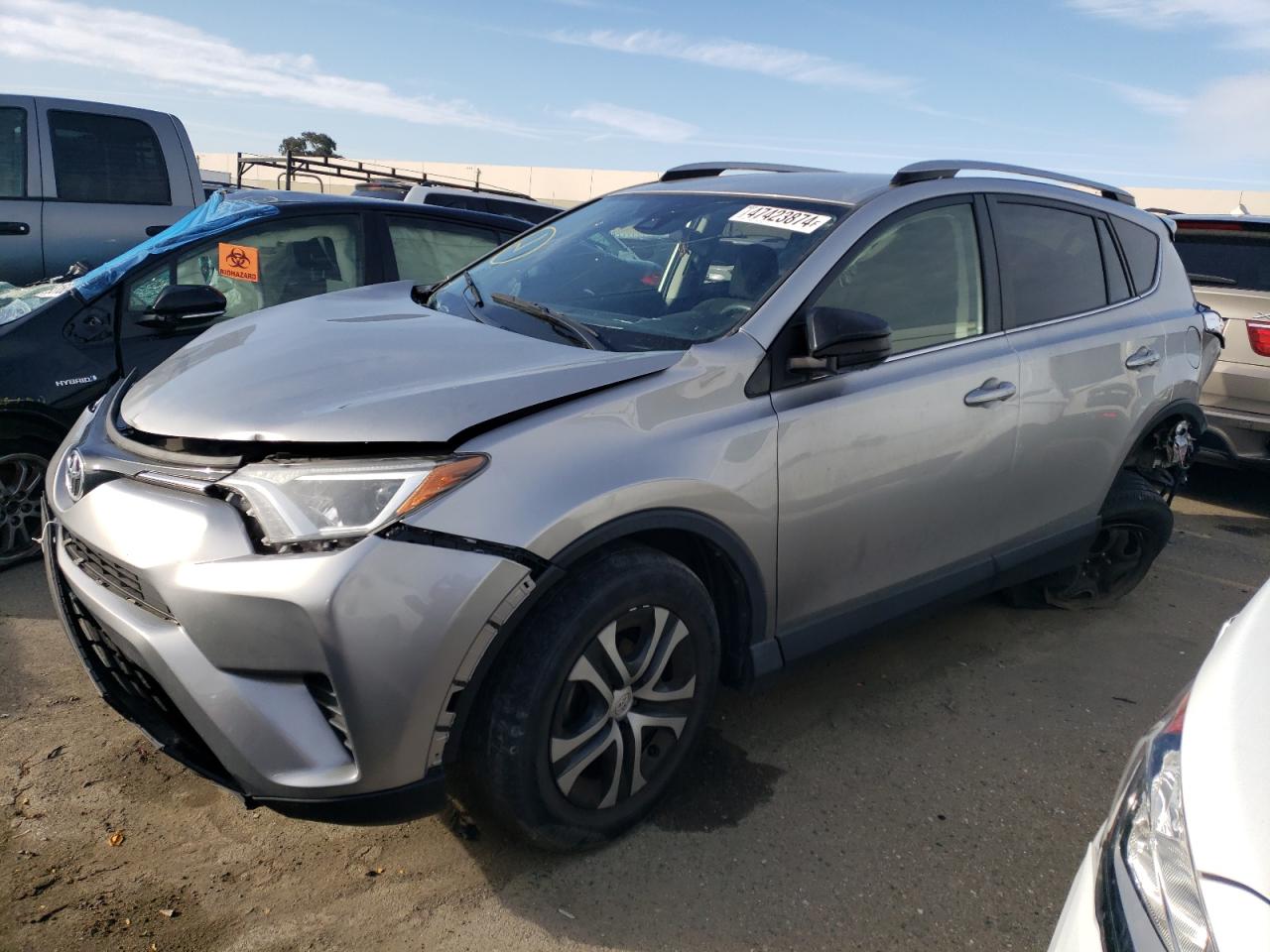 toyota rav 4 2018 jtmzfrev2jj178471