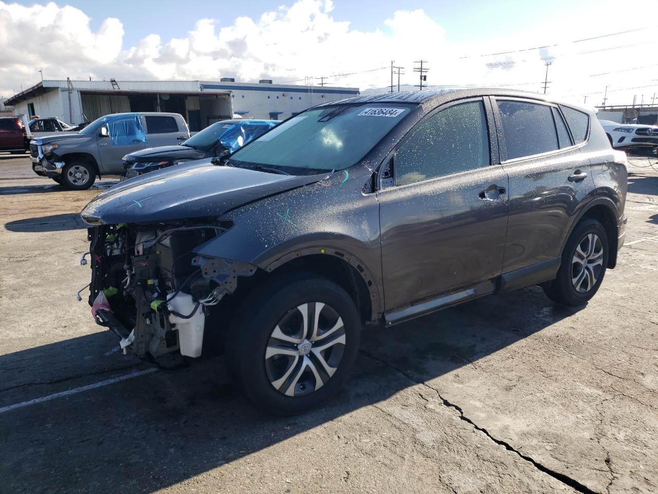 toyota rav 4 2018 jtmzfrev6jj722440