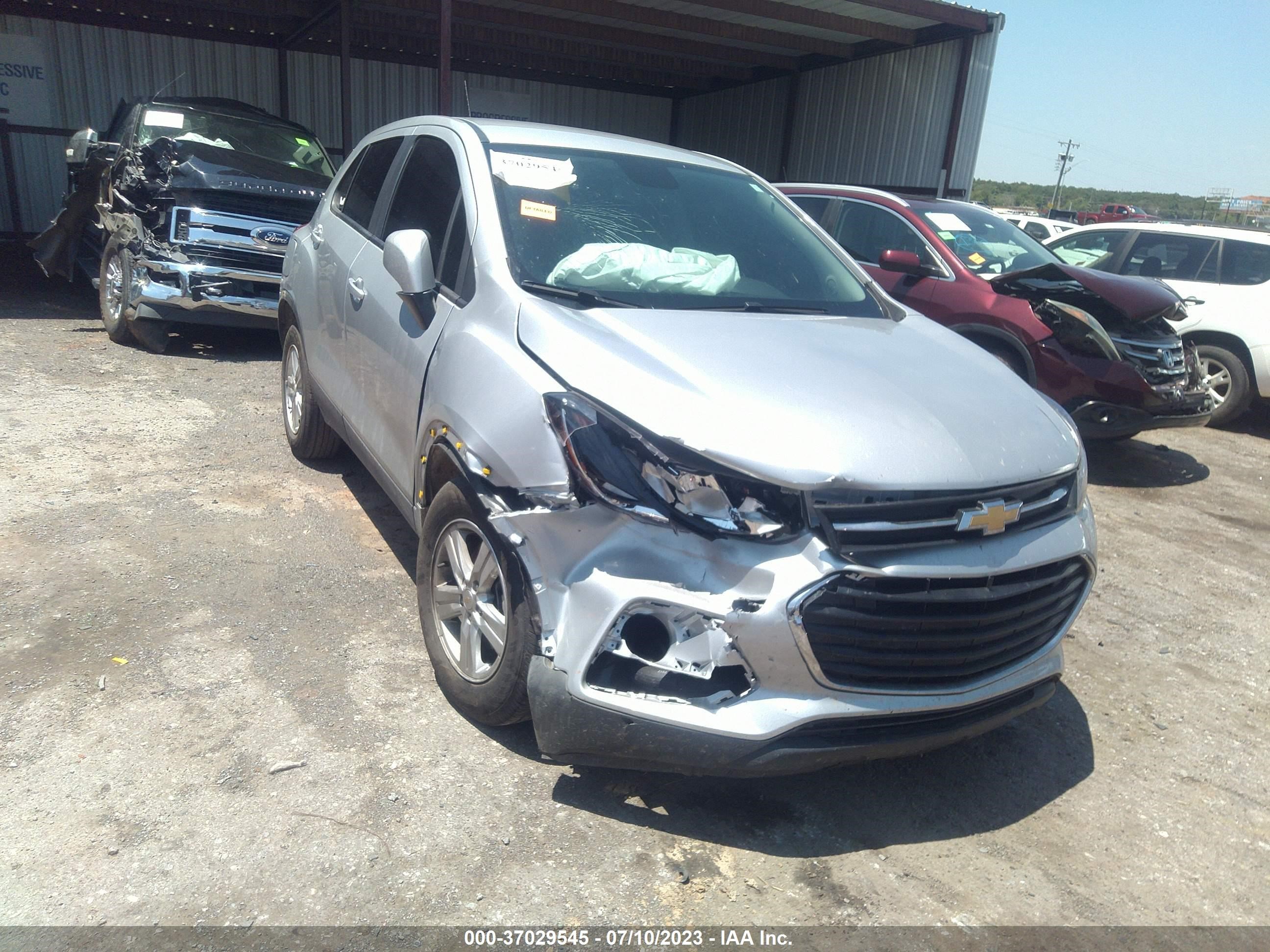 chevrolet trax 2022 kl7cjksm1nb545476