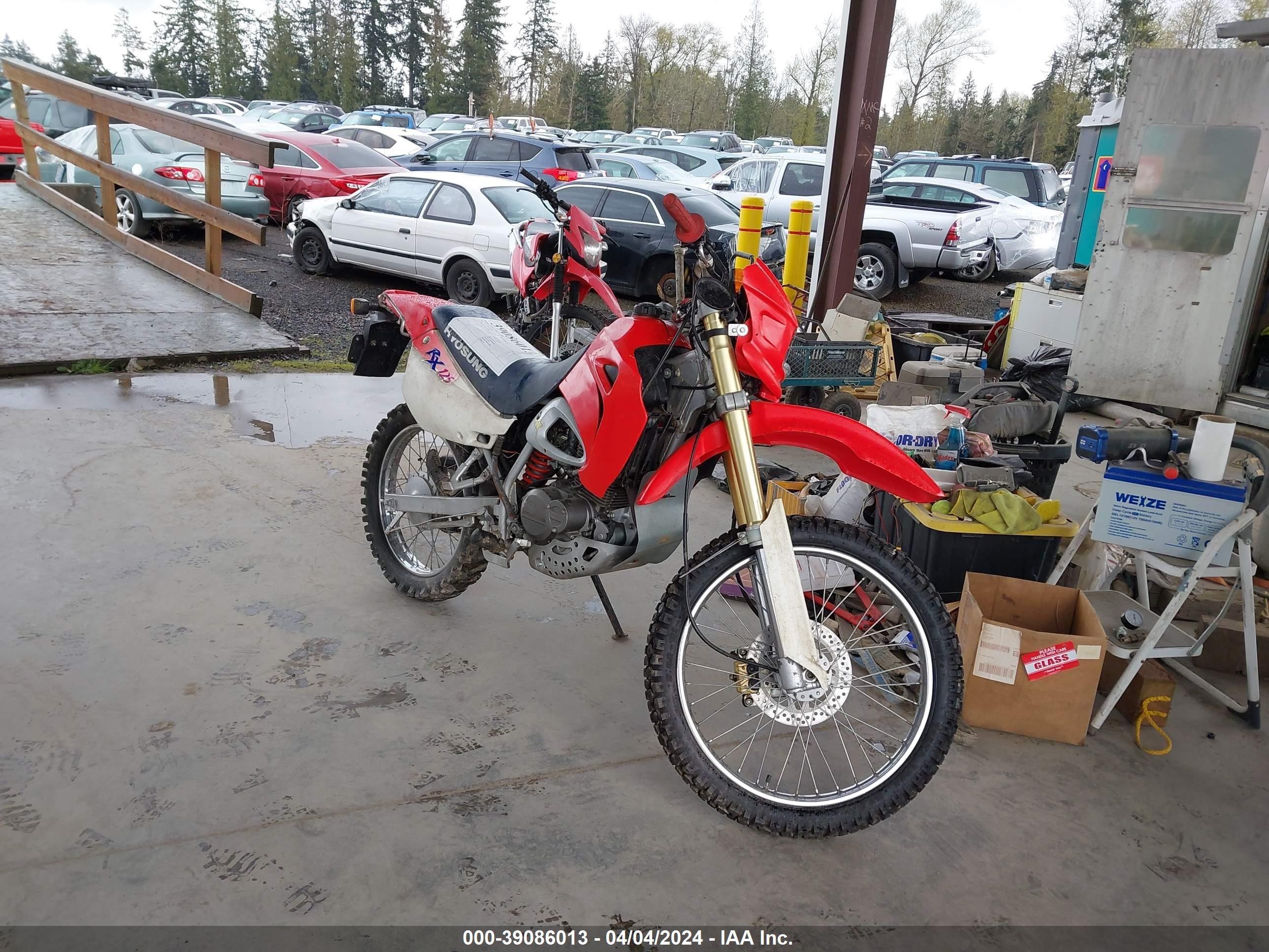 suzuki  2001 km4pf41a011300268