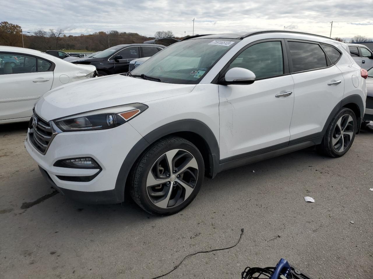 hyundai tucson 2016 km8j33a22gu066741