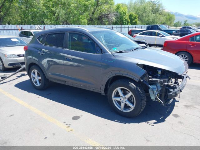 hyundai tucson 2017 km8j33a22hu357516