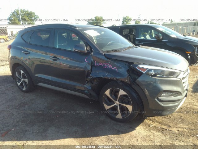 hyundai tucson 2017 km8j33a23hu575044