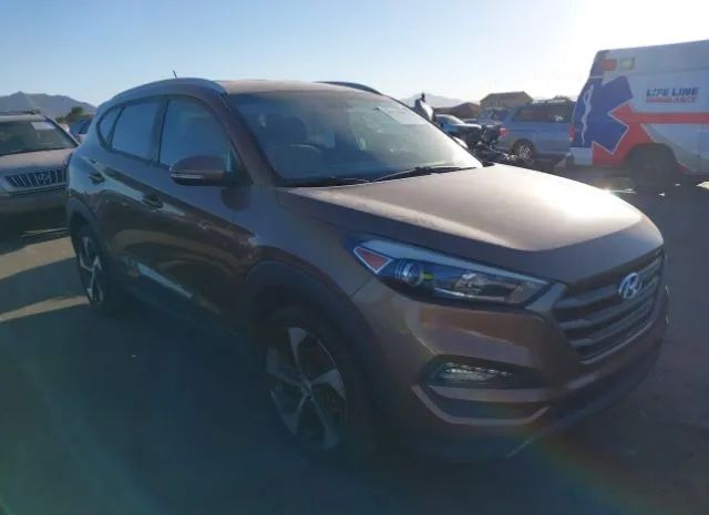 hyundai tucson 2016 km8j33a24gu185181