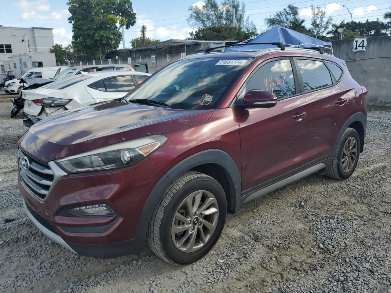 hyundai tucson 2017 km8j33a24hu320290