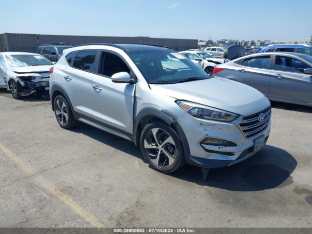 hyundai tucson 2018 km8j33a26ju721006