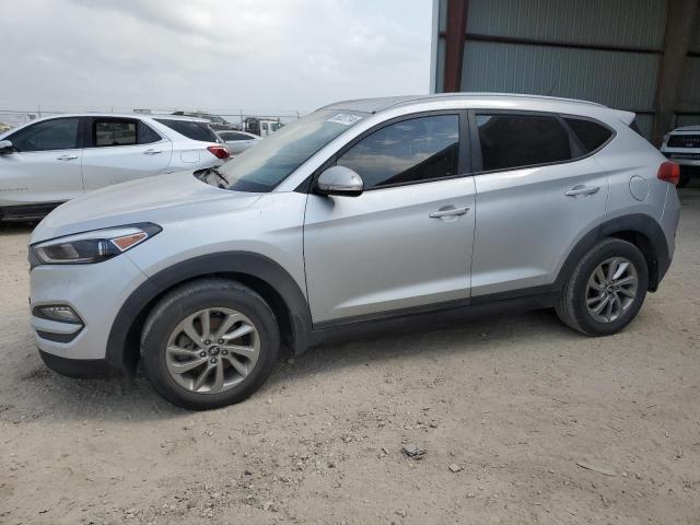 hyundai tucson 2016 km8j33a29gu139961