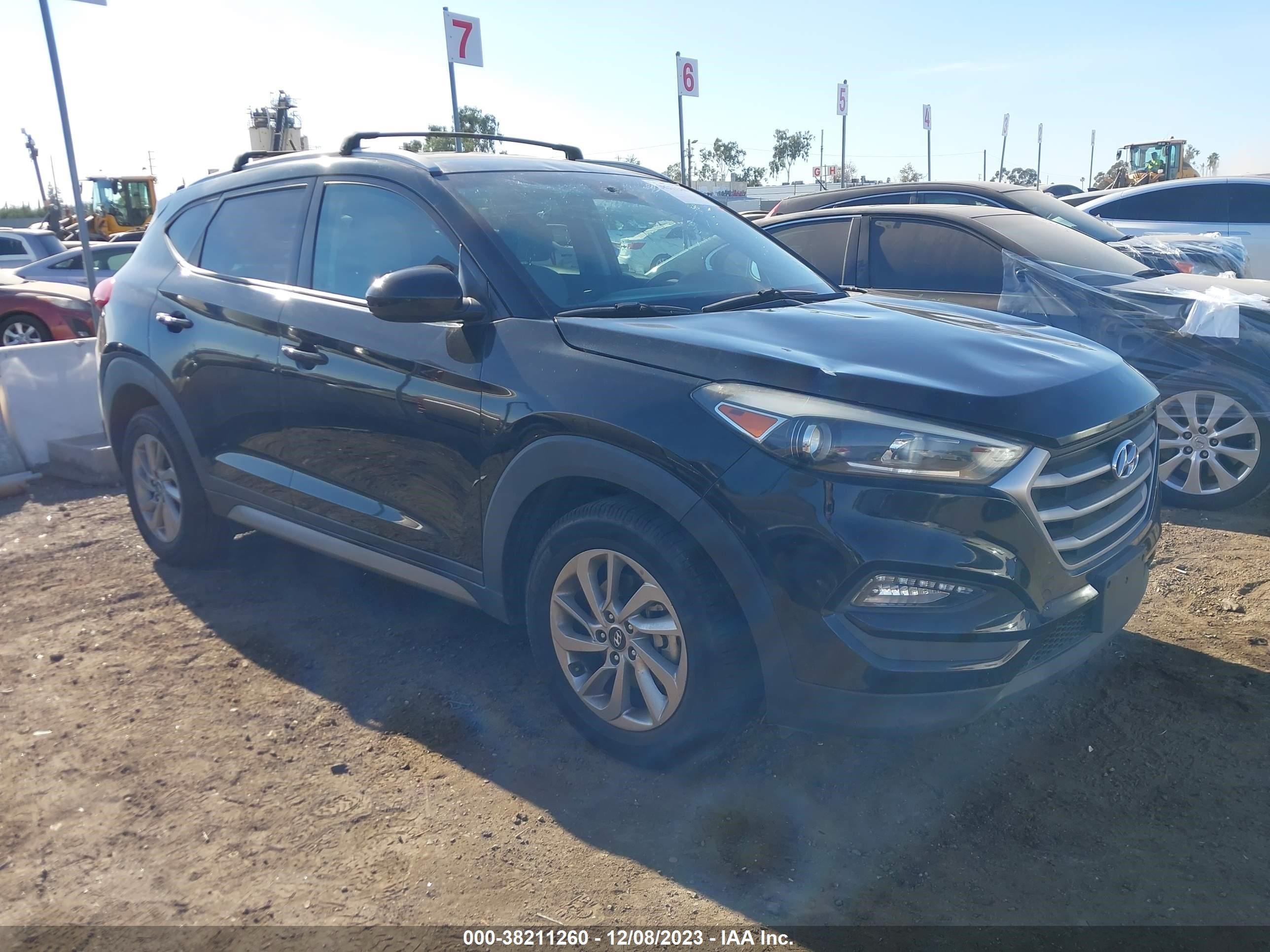 hyundai tucson 2017 km8j33a40hu306095