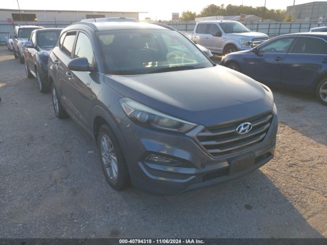 hyundai tucson 2016 km8j33a43gu109596