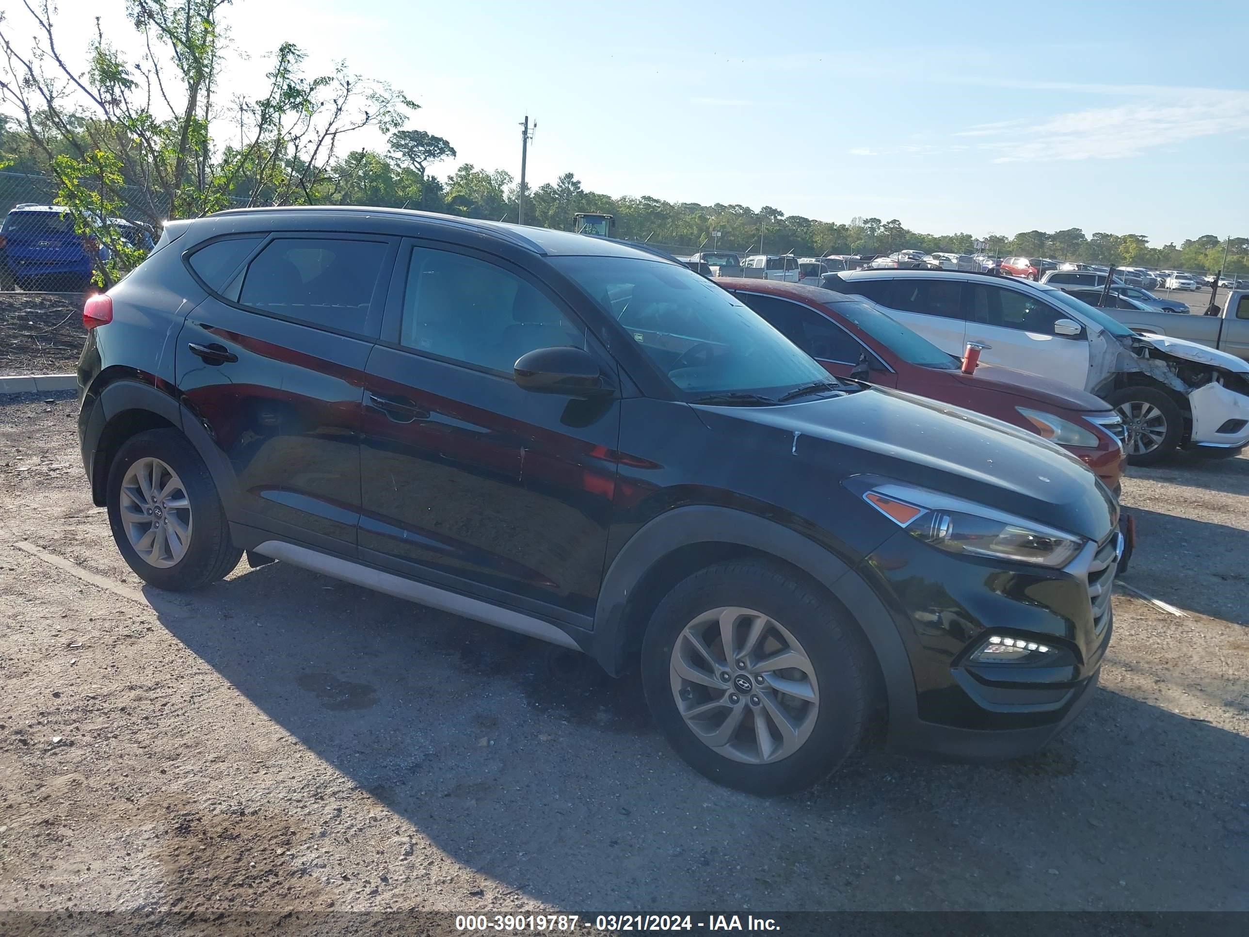 hyundai tucson 2017 km8j33a46hu568350