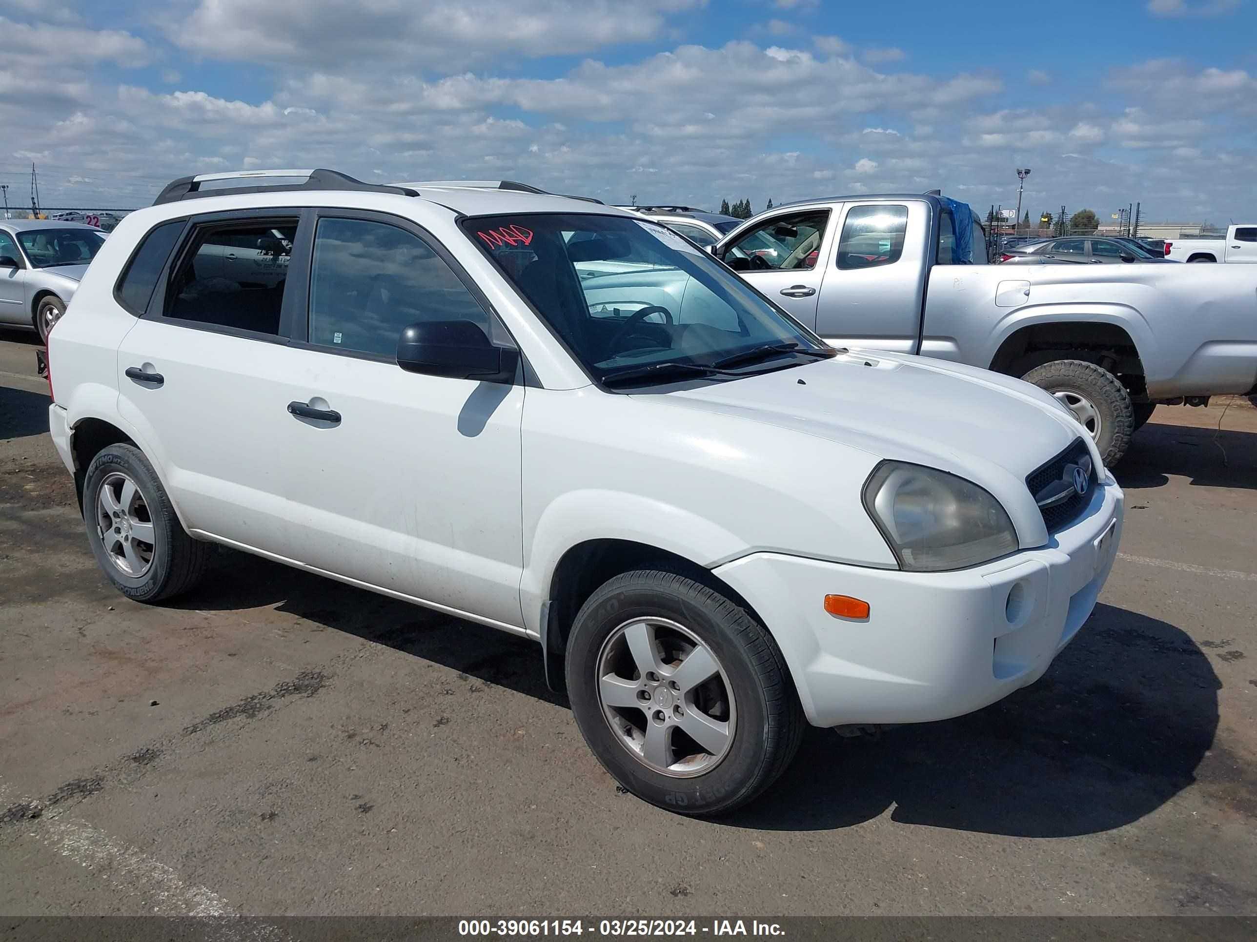 hyundai tucson 2005 km8jm12bx5u081548