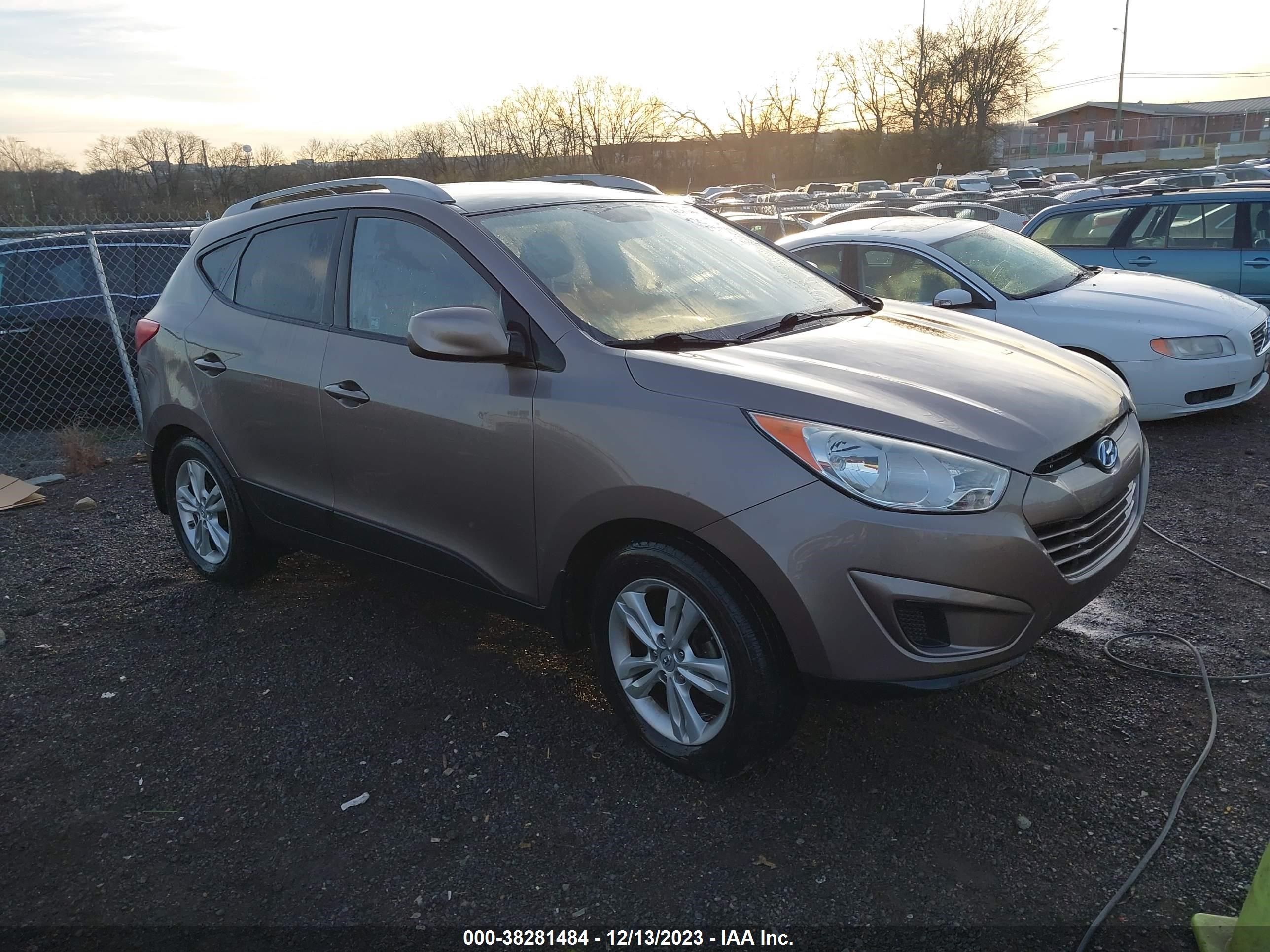 hyundai tucson 2011 km8ju3ac0bu200127