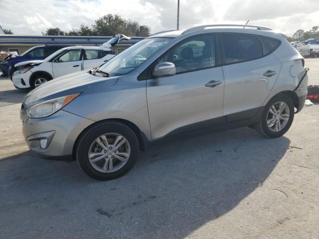 hyundai tucson gls 2013 km8ju3ac3du683437