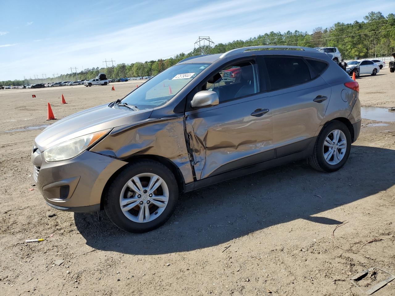 hyundai tucson 2010 km8ju3ac8au099076