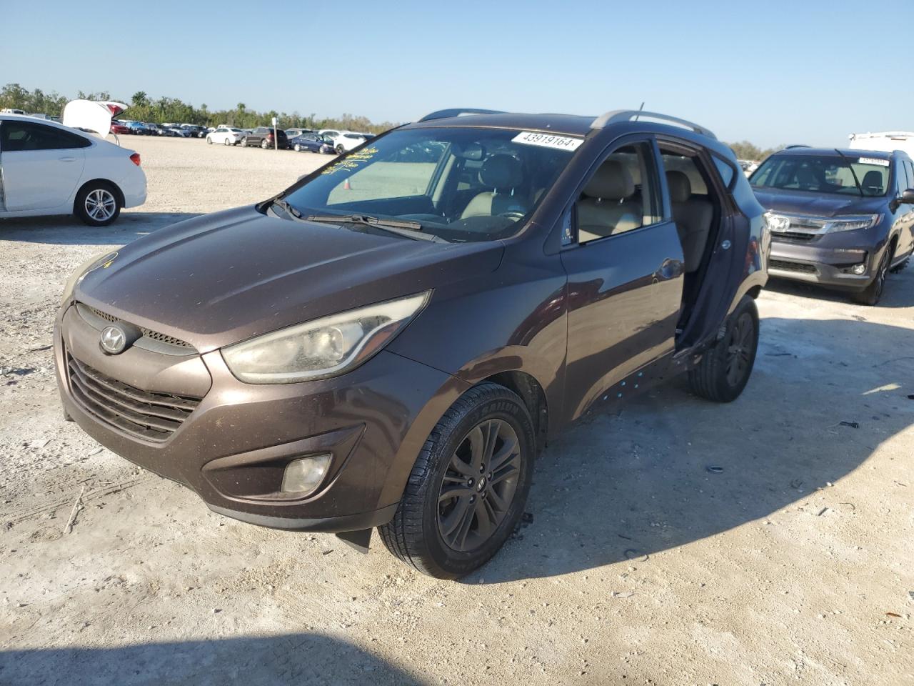 hyundai tucson 2014 km8ju3ag2eu928586