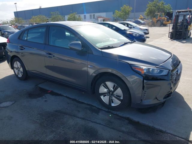 hyundai ioniq 2018 kmhc65lc0ju065418